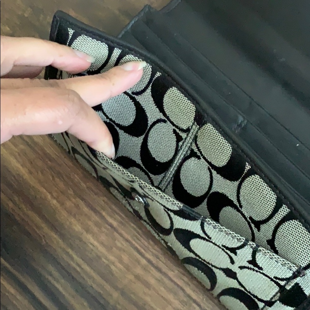 Coach Signature Collection Wallet - Picture 5 of 5